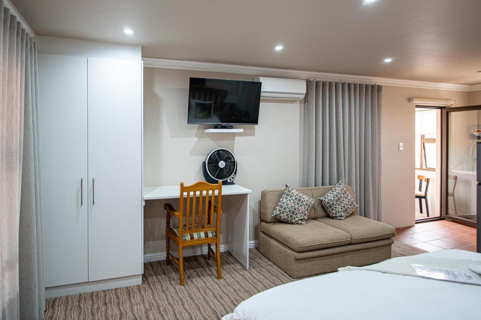 Guesthouse De Tijger Lodge Parow Eksteriør billede
