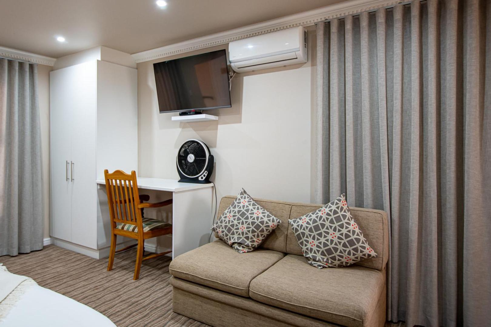 Guesthouse De Tijger Lodge Parow Eksteriør billede