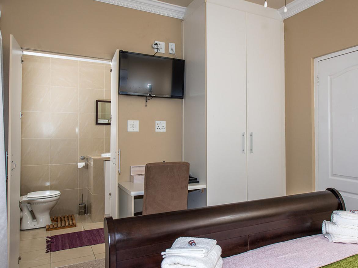 Guesthouse De Tijger Lodge Parow Eksteriør billede