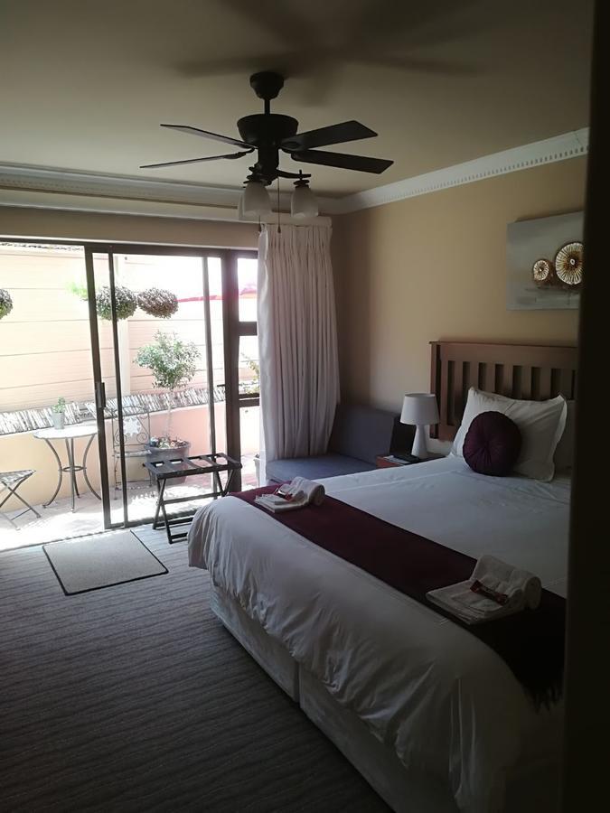 Guesthouse De Tijger Lodge Parow Eksteriør billede